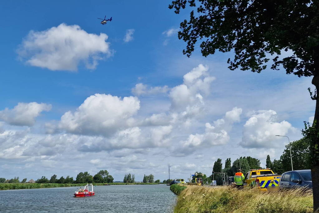 Man overleden, scheepvaartverkeer is gestremd