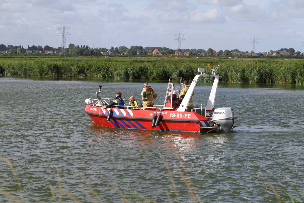 Man overleden, scheepvaartverkeer is gestremd