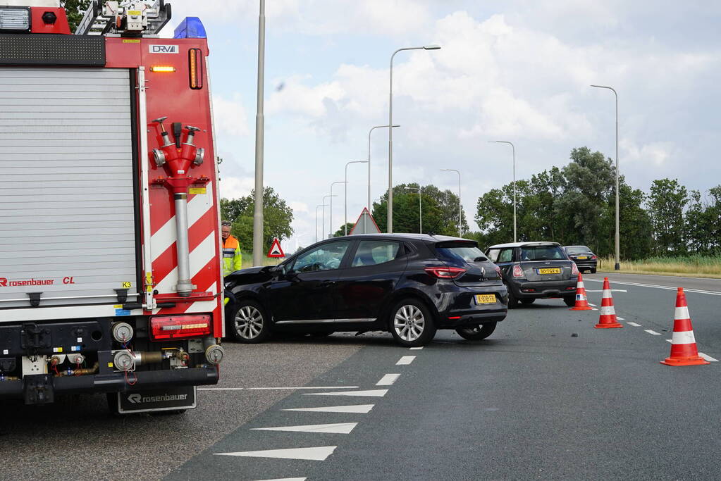 Veel schade bij ongeval op kruising