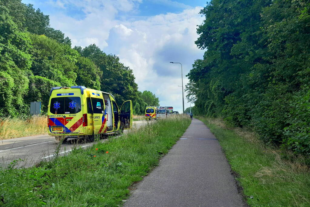 Drie voertuigen betrokken bij frontale aanrijding