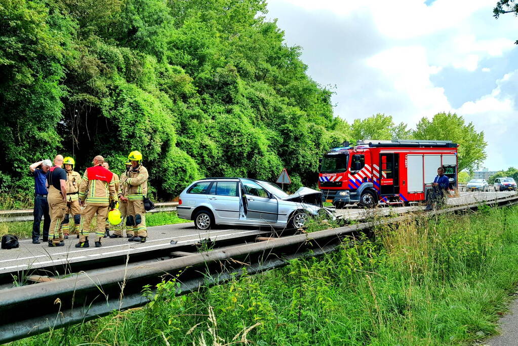 Drie voertuigen betrokken bij frontale aanrijding