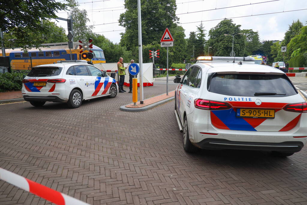 Persoon overleden bij aanrijding met trein