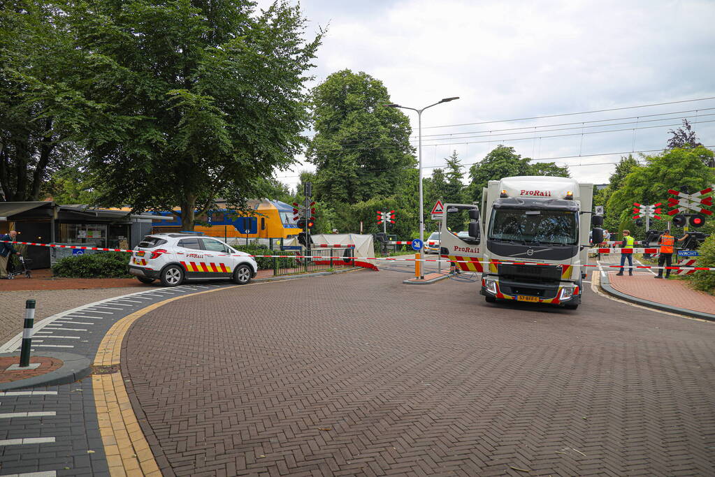 Persoon overleden bij aanrijding met trein