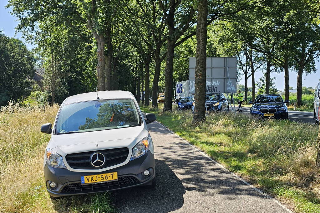 Vier voertuigen betrokken bij kettingbotsing