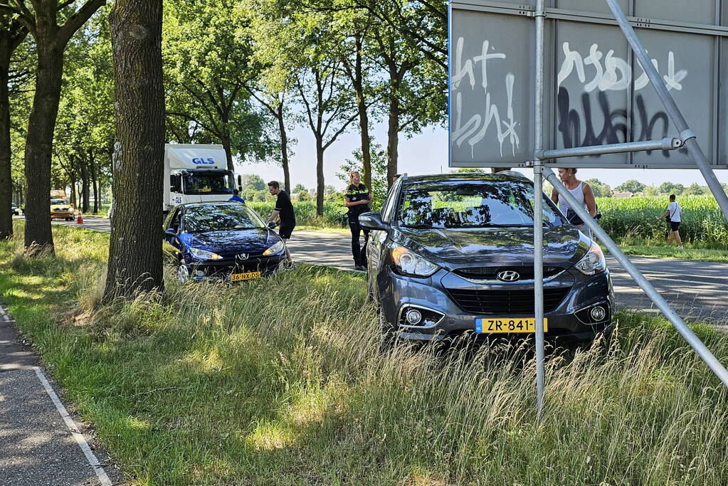 Vier voertuigen betrokken bij kettingbotsing