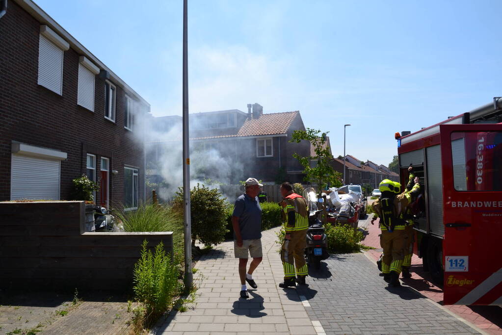 Tuinbrand door onkruidverbranding