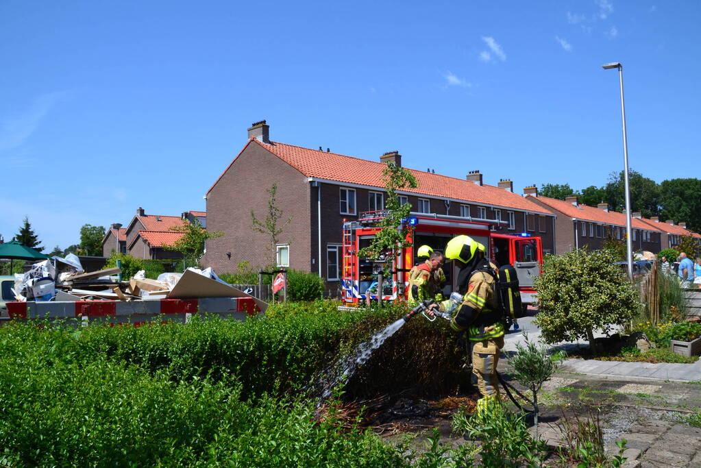 Tuinbrand door onkruidverbranding