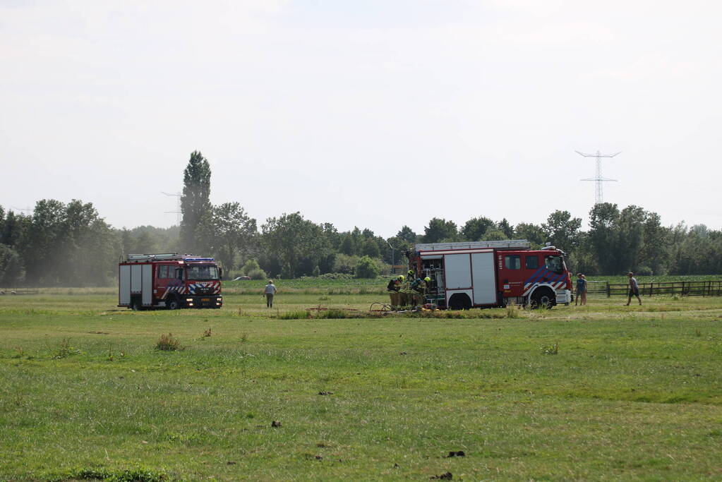 Tractor gaat in vlammen op