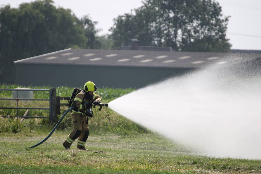 Tractor gaat in vlammen op