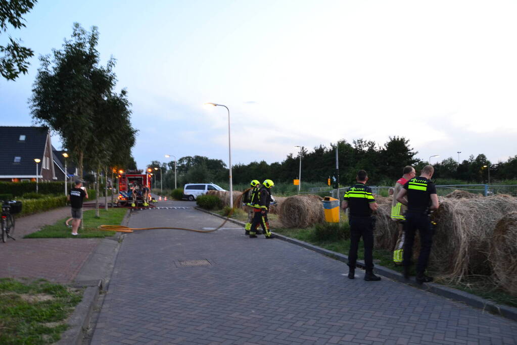 Langdurige klus bij brand in hooibalen