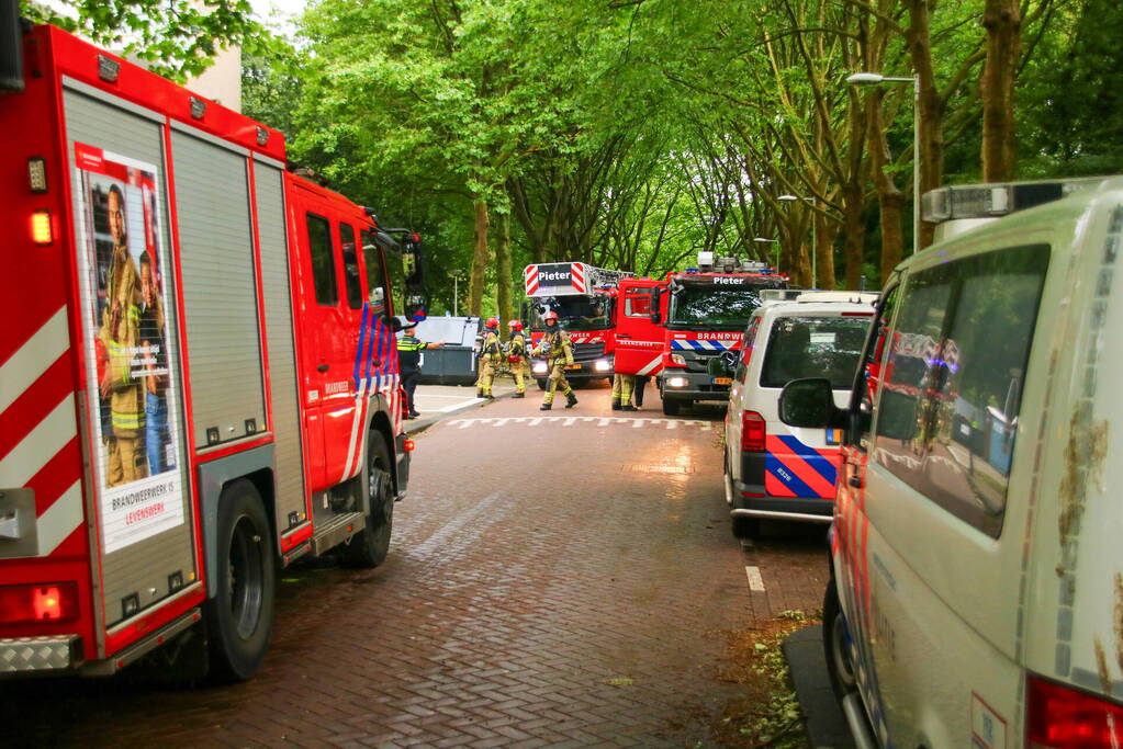 Meerdere personen gecontroleerd na explosie in flatwoning