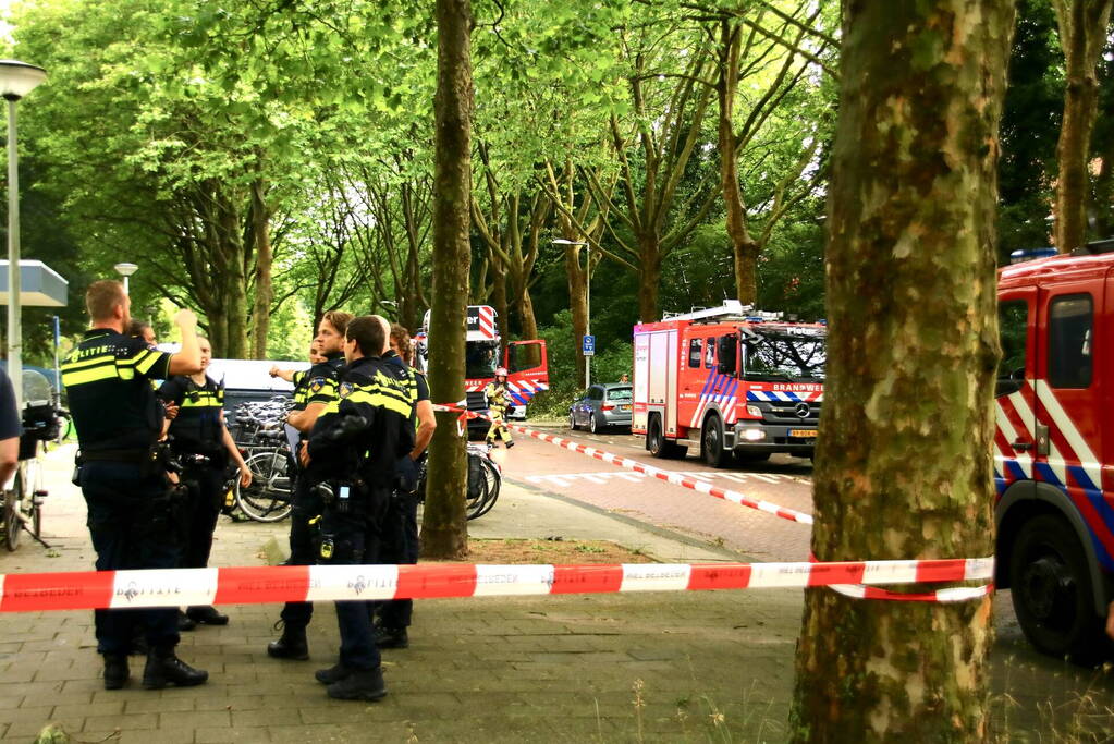 Meerdere personen gecontroleerd na explosie in flatwoning