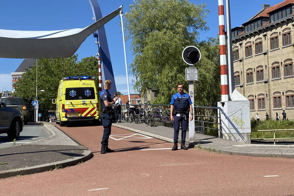 Persoon gewond na val met fiets