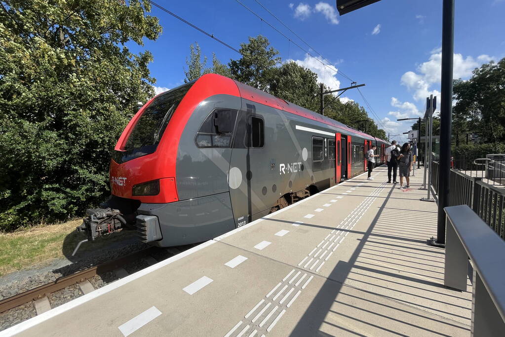 Trein gestrand op NS-station