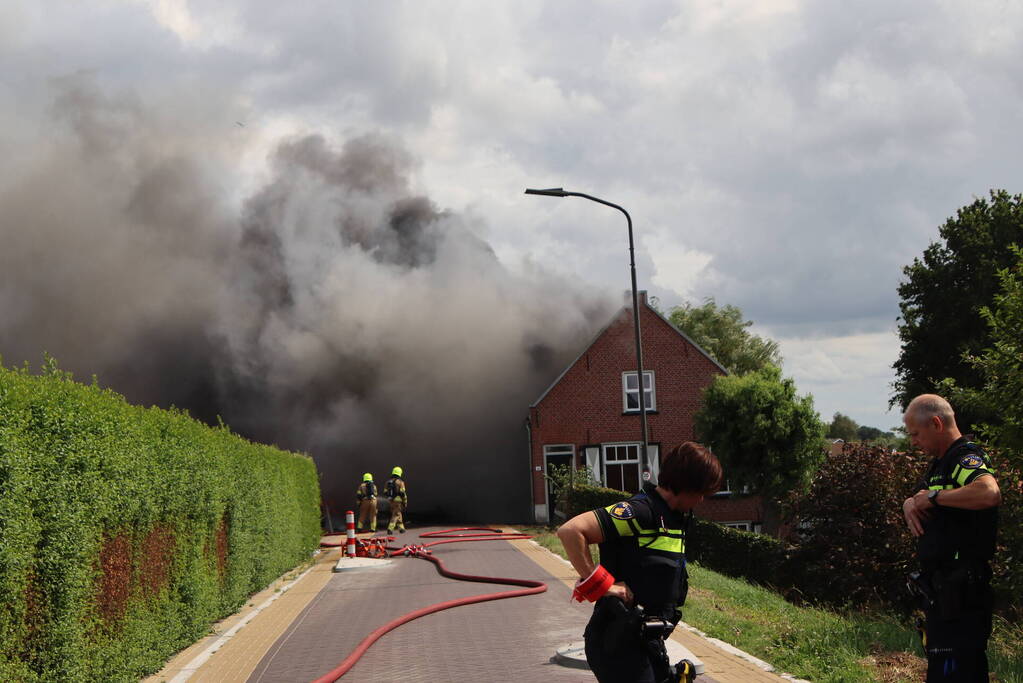 Brand slaat over na zorgboerderij