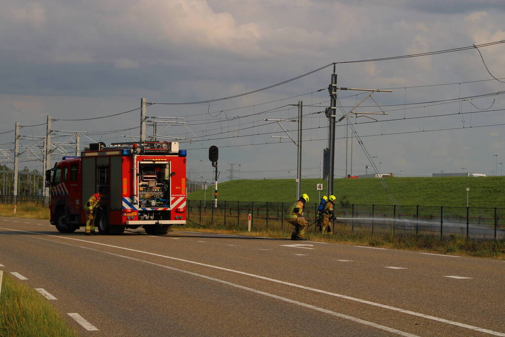 Flink stuk berm in brand