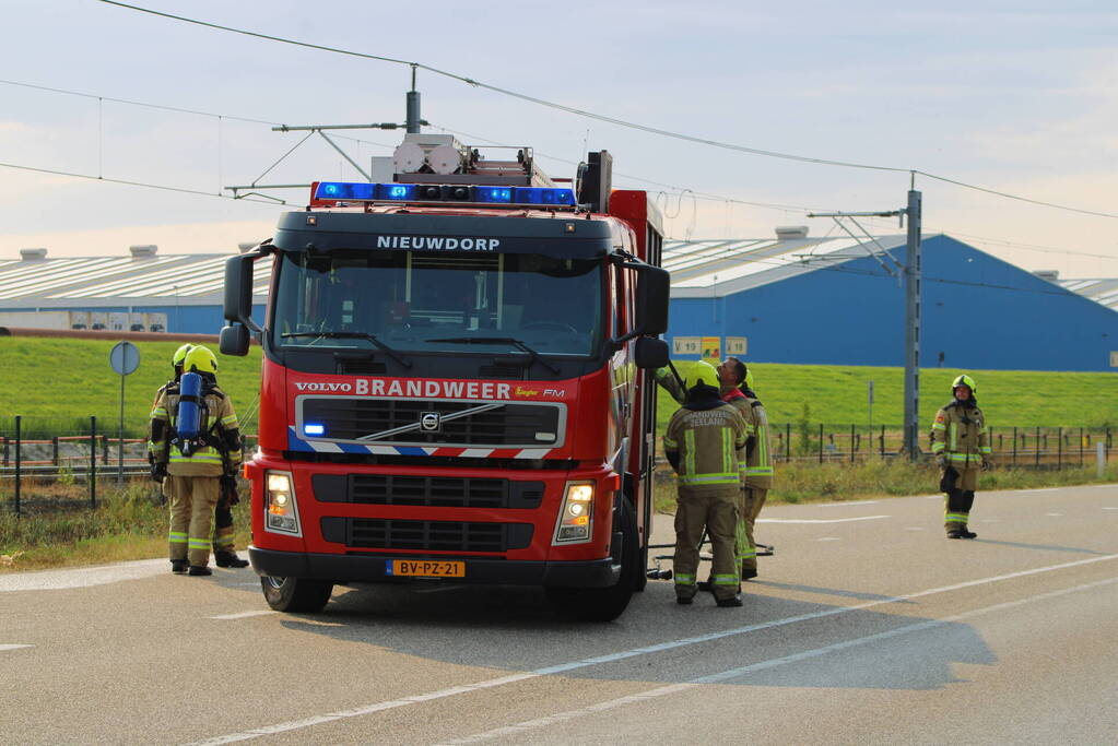 Flink stuk berm in brand