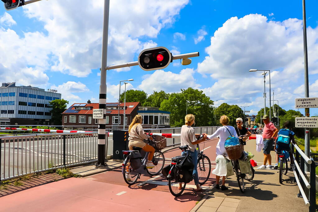 Leiderdorpsebrug in storing