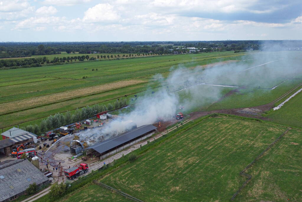 Flinke brand bij agrarisch bedrijf