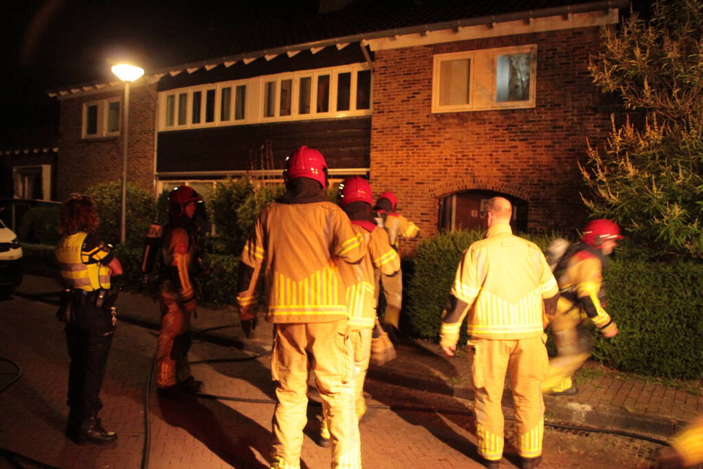 Flinke rookontwikkeling na brand in woonkamer