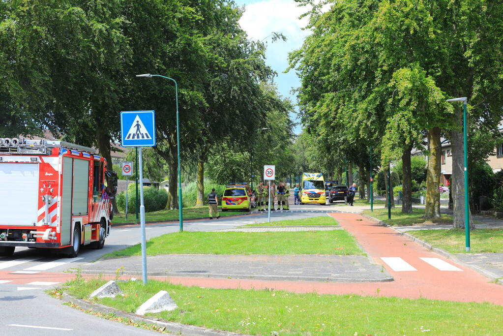 Veel bekijks bij man met verward gedrag op dak