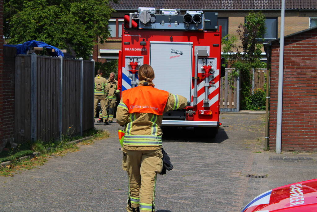 Gevaarlijk stof omgevallen in schuur