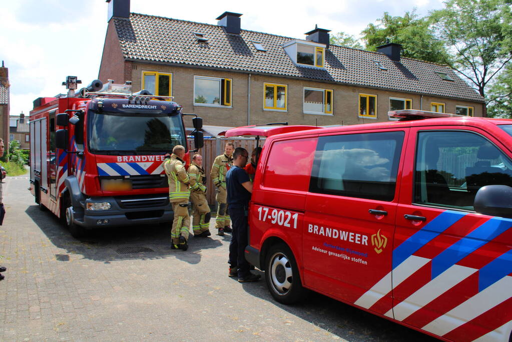 Gevaarlijk stof omgevallen in schuur