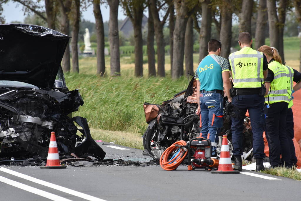 Man (48) uit Zwaag overleden na frontale botsing