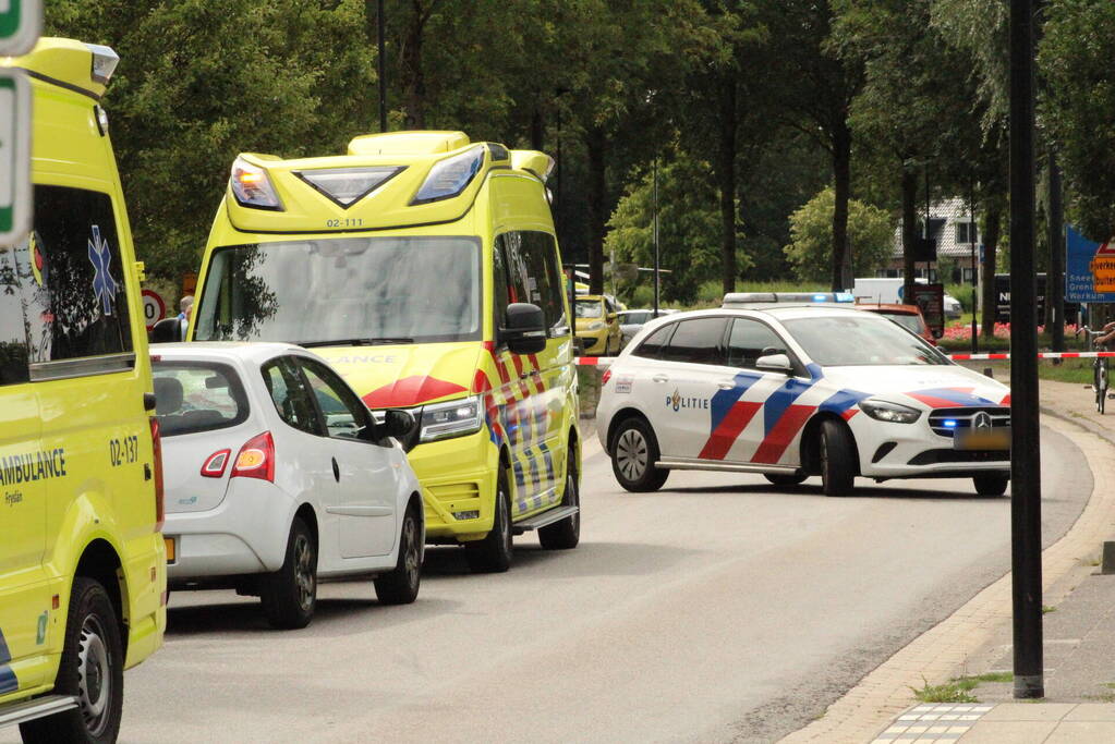 Fietsster geschept voorruit aan diggelen