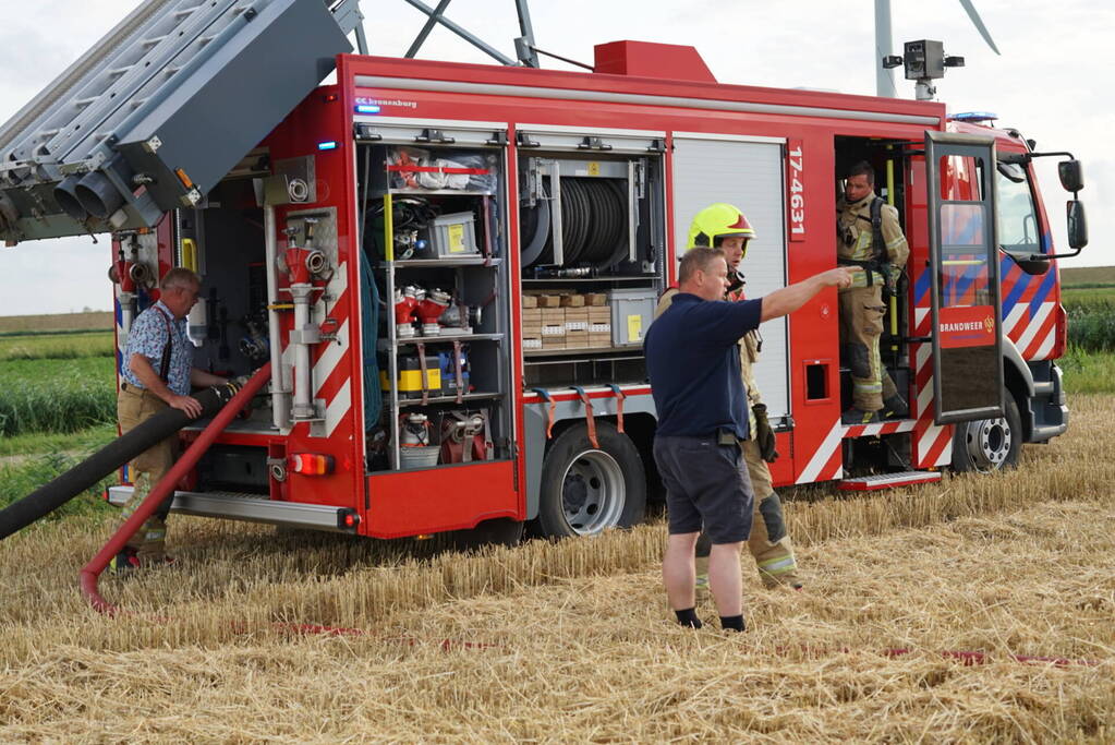 Beginnende brand maaidorser snel onder controle