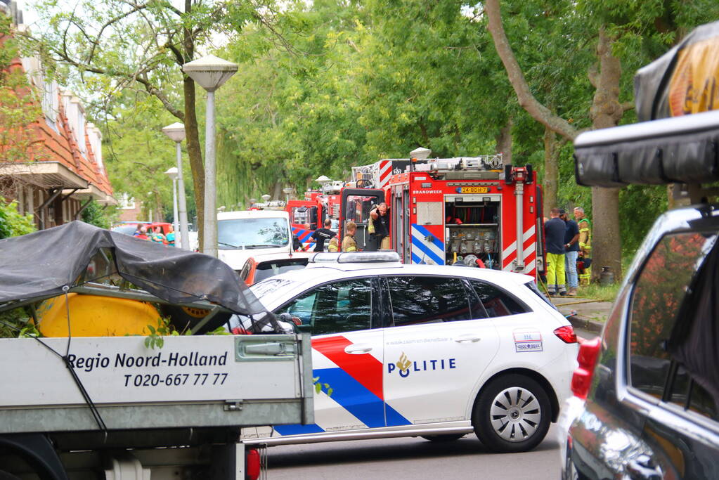 Gasfles ontploft bij brand in schuur