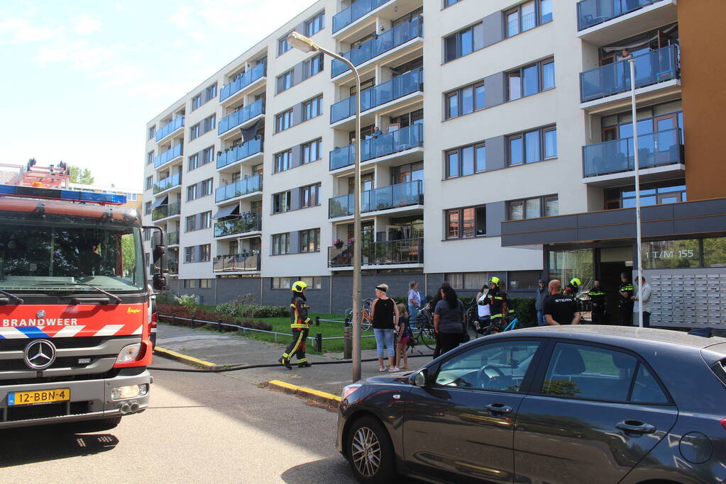 Scootmobiel veroorzaakt rookontwikkeling in flatgebouw