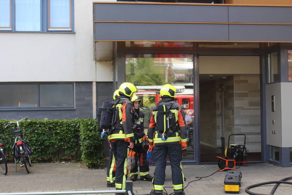 Scootmobiel veroorzaakt rookontwikkeling in flatgebouw