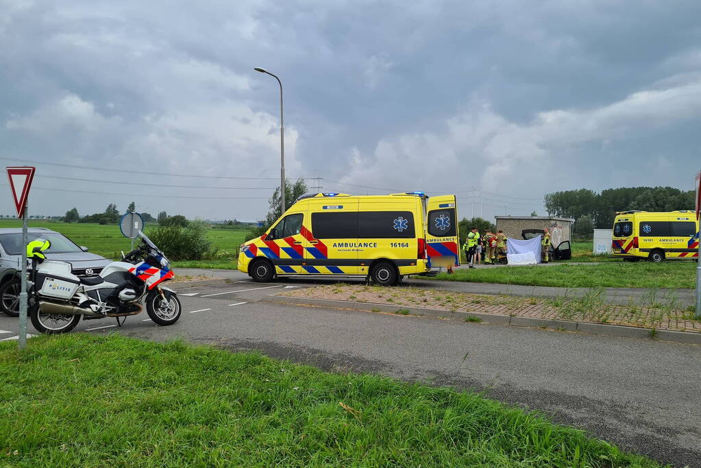 Persoon overleden na ongeval op carpoolplaats