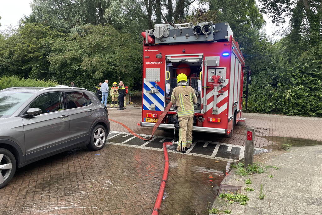 Brand bij oud leegstaand schoolgebouw