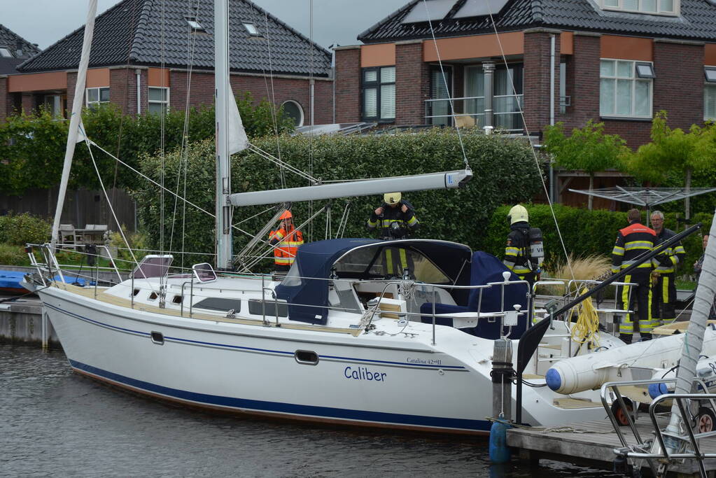 Brandweer ingezet voor verhitte accu op zeiljacht