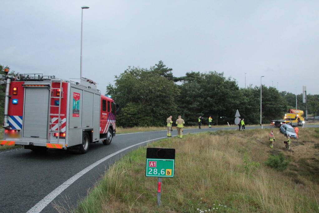 Auto slaat over de kop op toerit