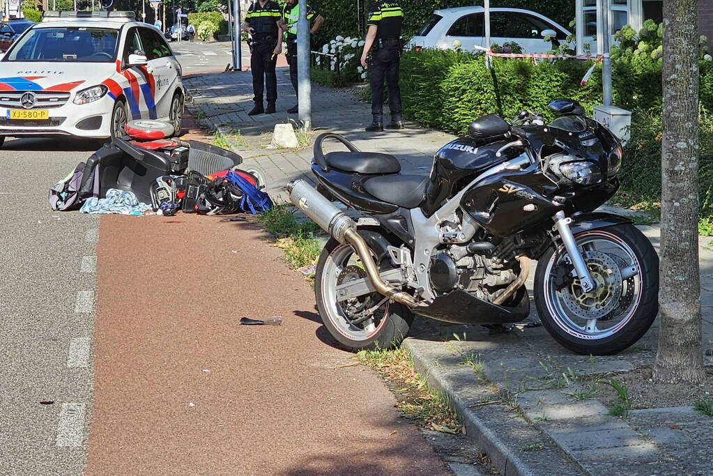 Ernstig ongeval tussen motorrijder en bestuurder van scootmobiel