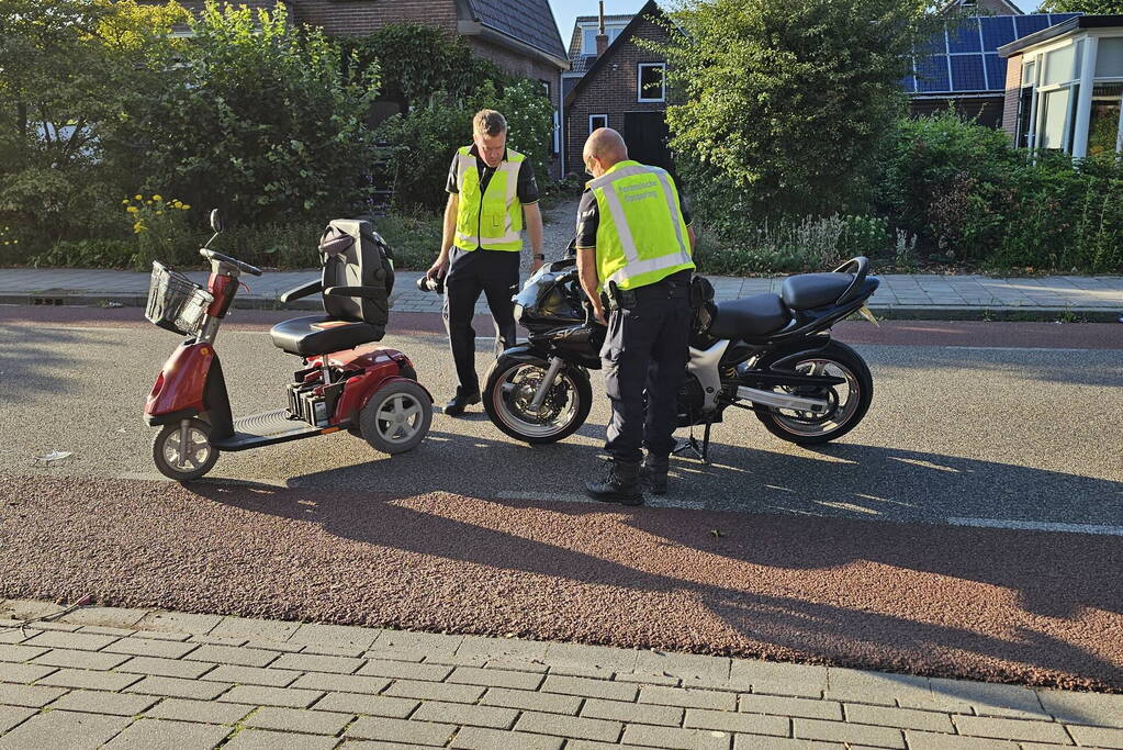 Ernstig ongeval tussen motorrijder en bestuurder van scootmobiel