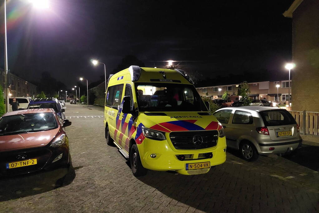 Persoon in brand door steekvlam