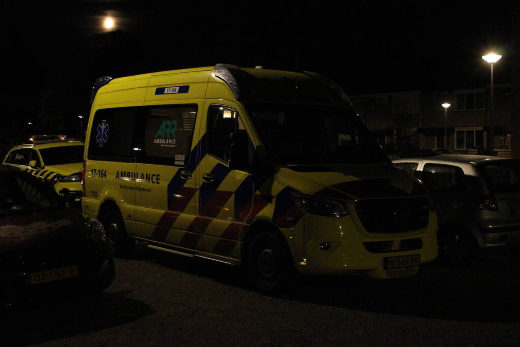 Persoon in brand door steekvlam