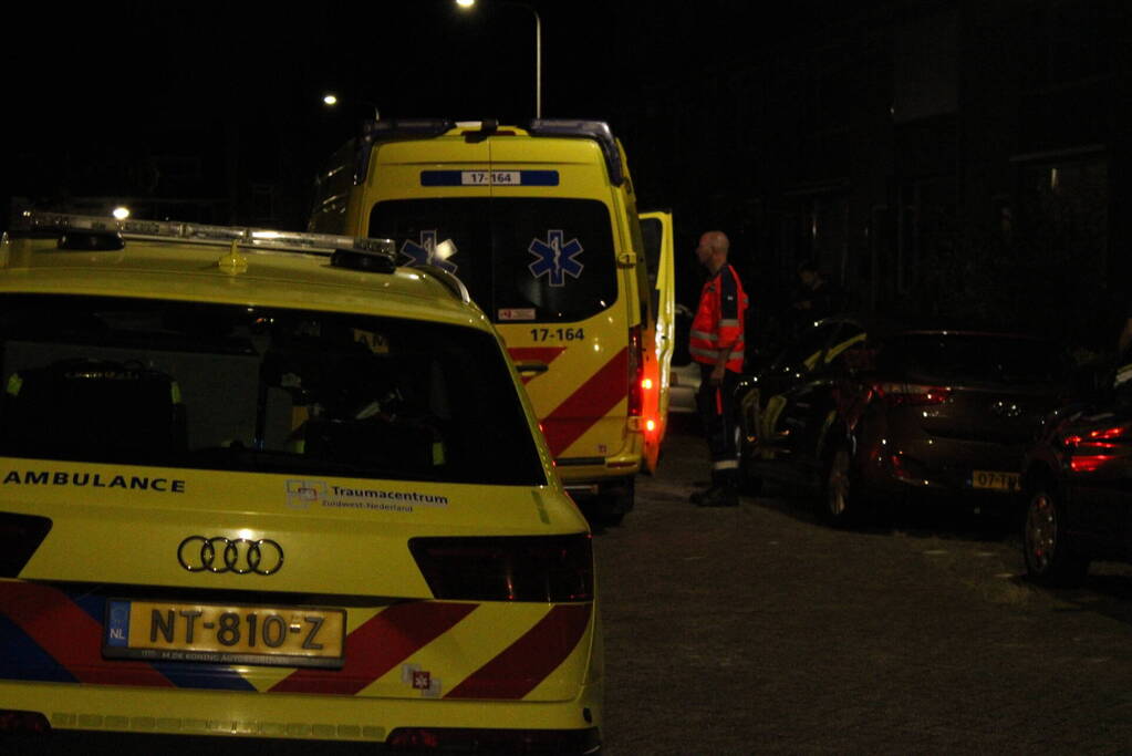 Persoon in brand door steekvlam