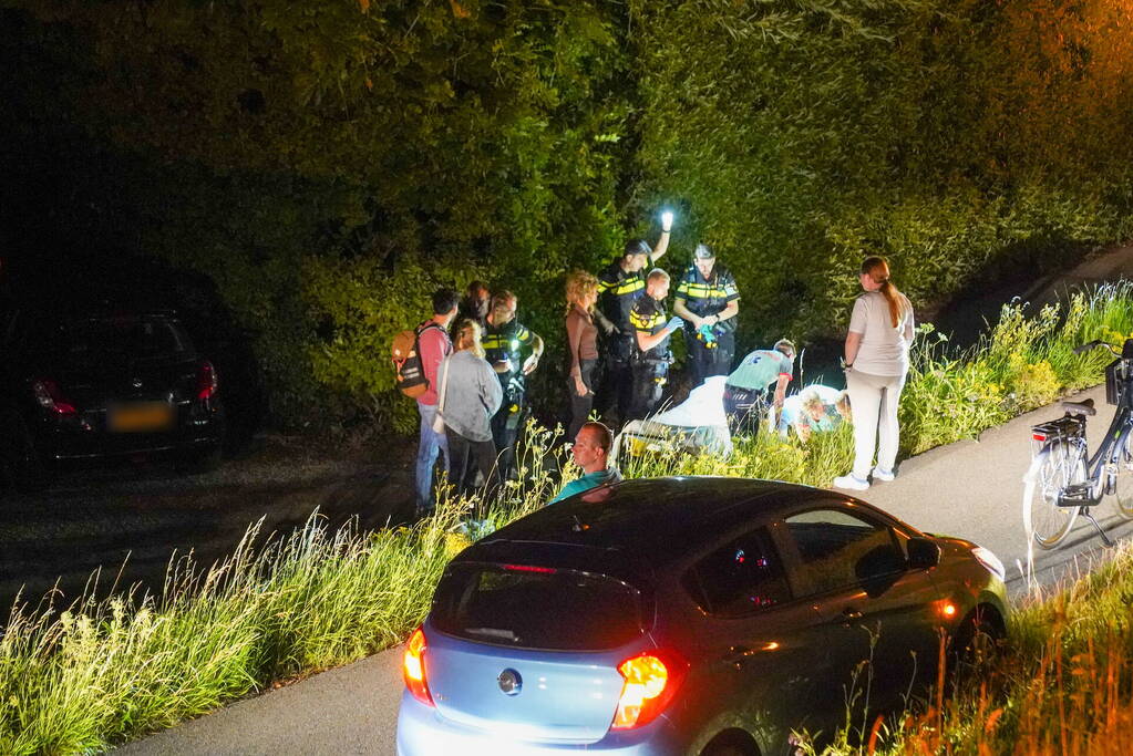 Fietsster raakt gewond na harde val