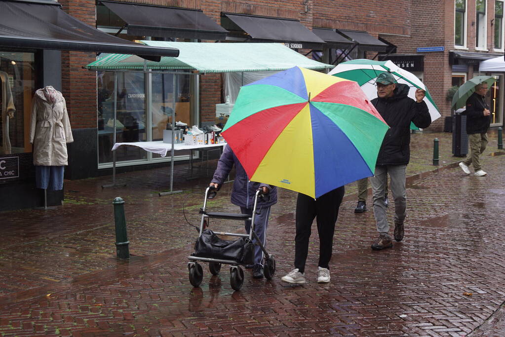 Spakenburgse dag getroffen door regenval