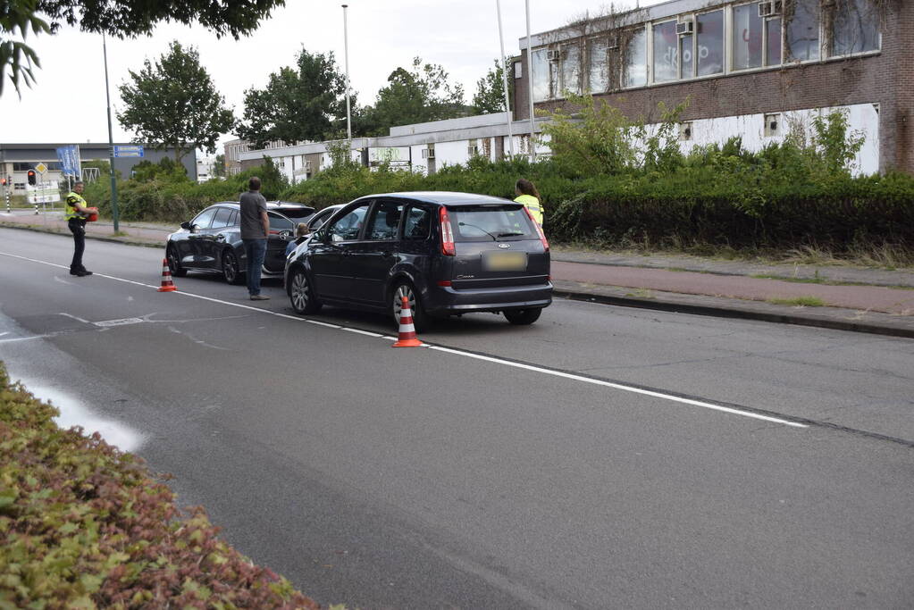 Drie voertuigen betrokken bij kettingbotsing