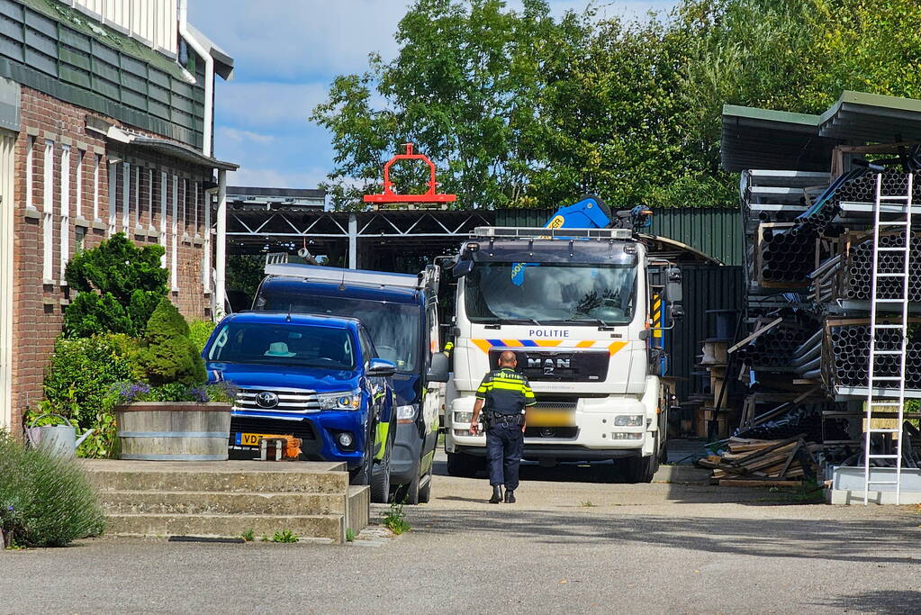 Politie onderzoek bij bedrijf