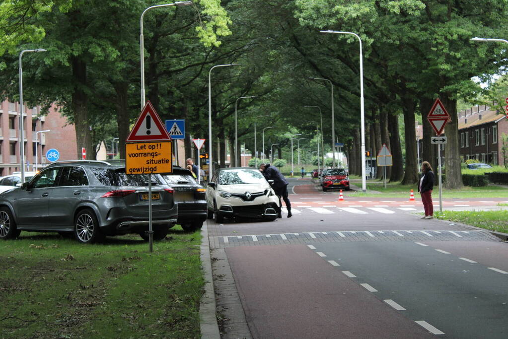 Onderzoek naar aanrijding tussen auto en scooter