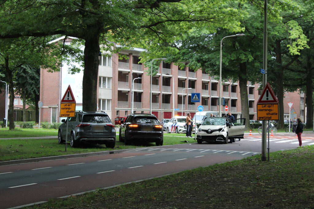 Onderzoek naar aanrijding tussen auto en scooter