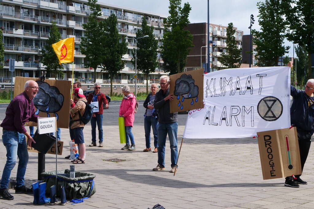 Luchtalarm is klimaatalarm Extinction Rebellion