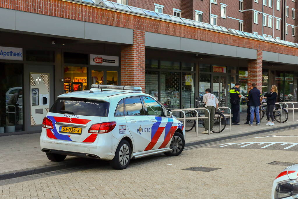 Verdachten voortvluchtig na overval op winkel